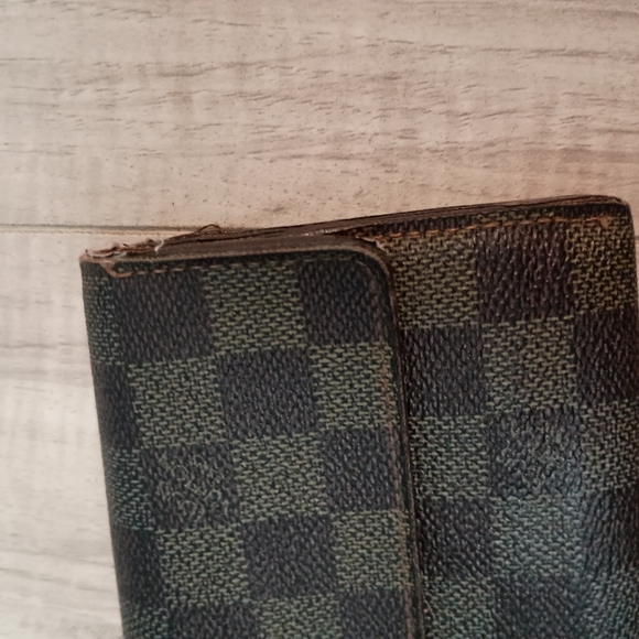 Louis Vuitton Authentic Damier Ebene Canvas Long Wallet  - Picture 3 of 14